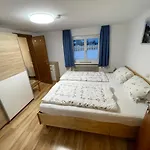 Gaestehaus Gschwendtner Appartement *