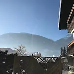 Gaestehaus Gschwendtner Appartement *